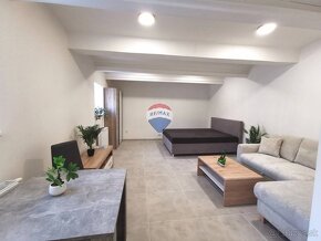 Na prenájom zrekonštruovaný 2 izbový byt, 40m2, ul. Šoltésov - 10