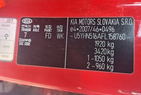 KIA CEE´D 1.6 CRDI LX/SILVER / MOŽNÝ ODPOČET DPH - 10