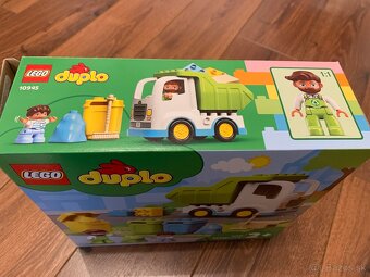 Predám Lego DUPLO 10945 - Smetiarske auto a recyklovanie - 10