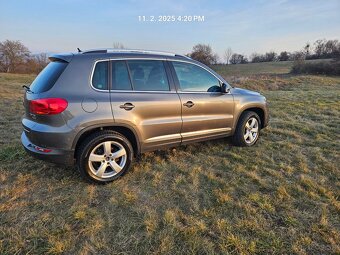 VW Tiguan 4x4 2.0TDi 103kW AT-7 DSG, Panorama strecha - 10