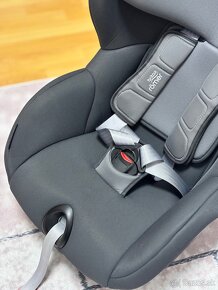 Britax Römer Trifix i-Size - 11