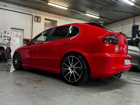 Seat Leon Cupra R 1.8T - 11