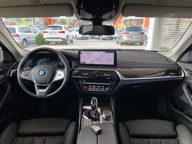 BMW 530xD Touring 210kW AT/8 Luxury Line - 11