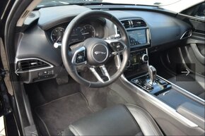 Jaguar XE 2.0D I4 R-Dyn S AWD AT,4x4 - 11