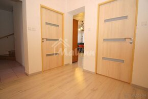 PREDAJ 6 izb DOM NEMŠOVÁ s pozemkom 329 m² - 11