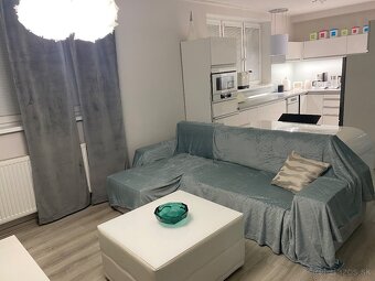 Designovy investičný apartman vo Vysokých Tatrach - 11