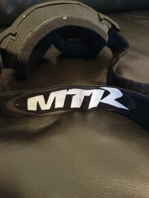 Nova motocross prilba AIROH vel. M + okuliare MTR - 11