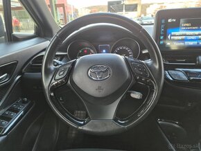 Toyota C-HR 1.8 Hybrid Dynamic E-CVT FWD - 11