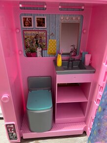 Barbie karavan - 11