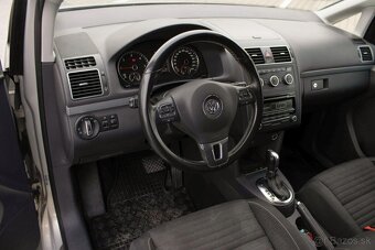 Volkswagen Touran 2.0 TDI Comfortline DSG - 11