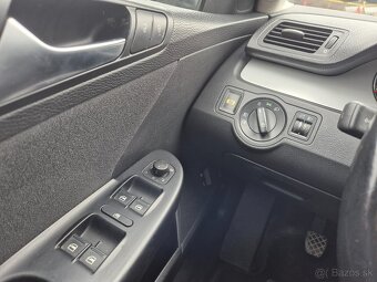 Volkswagen Passat Variant 2.0 TDI CR 110k DPF Comfortline - 11