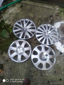 Puklice kryty kolies po kuse R13 R14" R15 R16 - 11