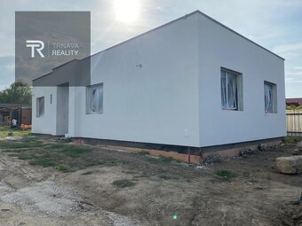 TRNAVA REALITY - moderný 4 izb. rodinný dom v Pustých Úľanoc - 11