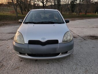 Toyota Yaris 1999 1.0 - 11