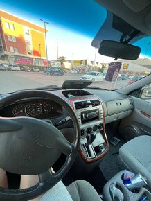 KIA carnival - 11