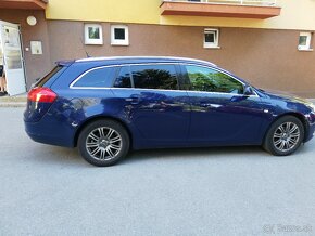 Opel insignia st  combi - 11