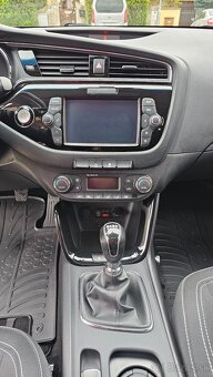 Kia Ceed SW 1.6CRDI 100KW - 11