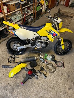 Suzuki DRZ 400 SM - 11