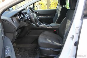 Peugeot 3008 1.6 e-HDi - 11