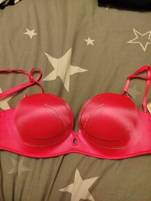 Victoria secret 36C - 11