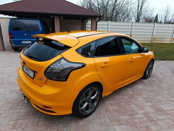 Ford Focus ST 250PS - 11