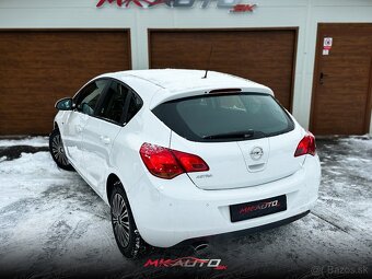 Opel Astra 1.4 Turbo 88kW 2011 - 11