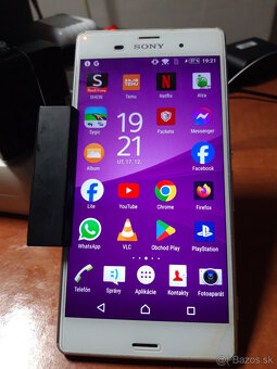 Sony Z3 +Sony E3 + Tablet - 11