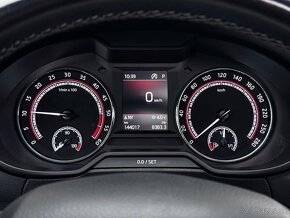 Škoda Octavia RS 2,0 TDI DSG combi - 11