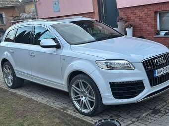 Audi Q7 v12 - 11