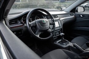 Škoda Superb 2.0 TDI CR 170k Elegance DSG - 11