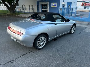 Alfa Romeo Spider 2.0 Twin Spark r.v. 2001 - 11