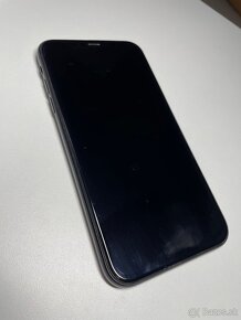 iPhone XR - 11