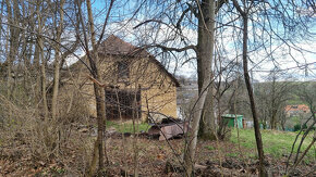 RODINNÝ DOM, STODOLA a POZEMOK 4273m2 SENICKÉ KOPANICE-VOĽNÝ - 11