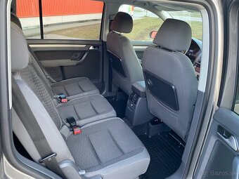 Volkswagen Touran 1.9 TDI 77KW - 11