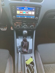 Škoda Octavia Combi 2.0 TDI RS DSG 4x4 LED - 11