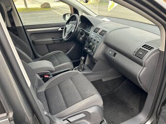 VW Touran 2,0Tdi rv:15 naj:178tis.km Sk auto - 11