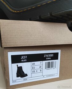 Dr. Martens Jesy EU41 - 11