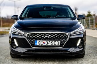 Hyundai i30 1,6 CRDi 7DCT (automat, LED svetlá, Car Play) - 11