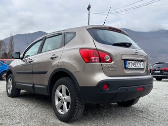 Nissan Qashqai 2.0 dCi Tekna Pack 4x4 - 11