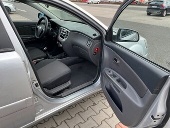 Kia Rio 1.4i 16V 71kw koup ČR naj. 136t digi klima - 11