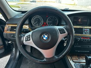 BMW e90 320d - 11