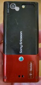 Sony Ericsson T700, červený - 11