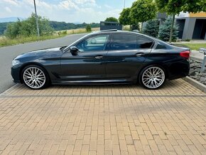 BMW rad 5 G30 530d M-paket xDrive A/T - 11