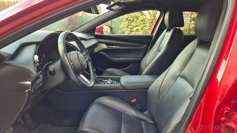 Mazda 3 2.0 Skyactiv G122 Plus Sound 90kW, M6, 5d - 11