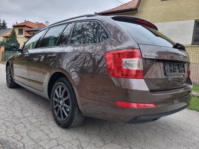 ===Škoda Octavia Combi 1.6 TDI Ambition=== - 11