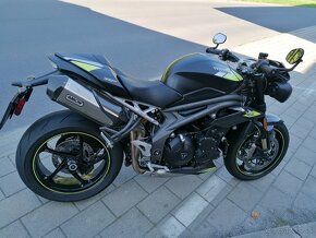 TRIUMPH Speed Triple RS 4/2021 znížená cena - 11