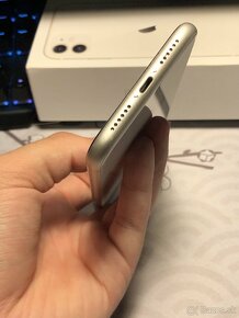 iPhone 11 white - 11