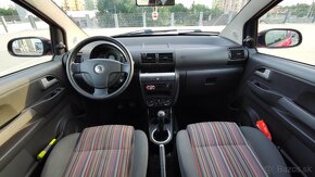 Volkswagen Fox - 11