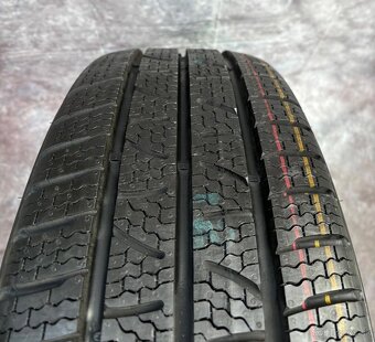 Zimní sada Mercedes Sprinter 225/65R16C 100% vzorku - 11