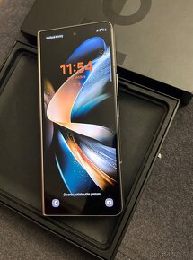 Samsung Galaxy Z fold 4 256GB - 11